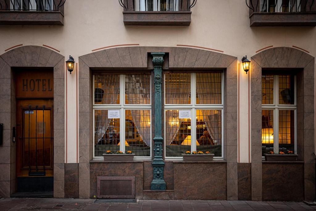 Nostalgie Altstadt Hotel Kornpforte By 42 Koblenz  Exterior photo